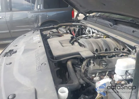 2015 Chevrolet Suburban 1500 Lt из США, поврежденный, VIN 1GNSCJKC9FR720518